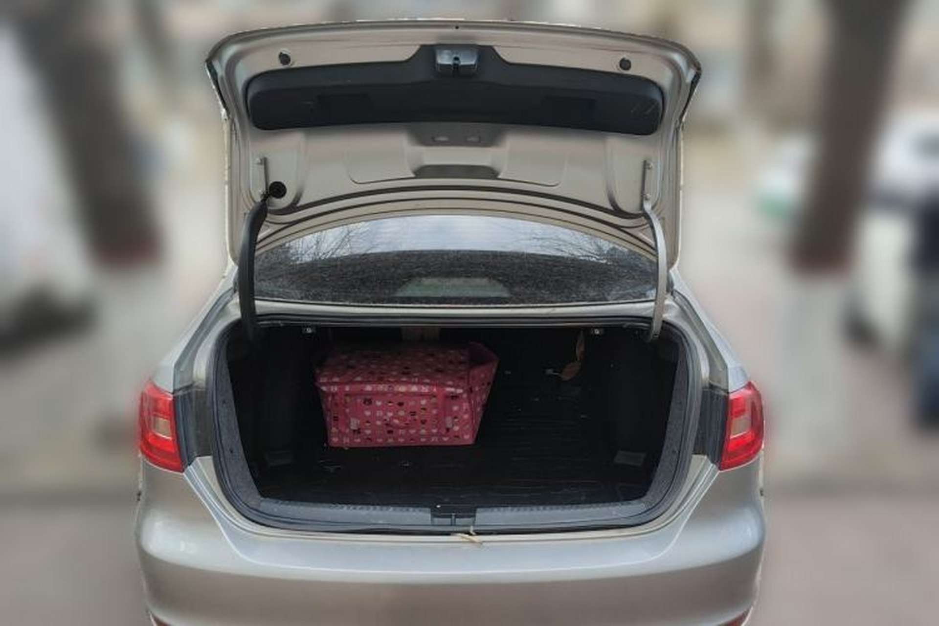 Used Volkswagen Sagitar 2012 1.6L Automatic Comfort Edition Trunk