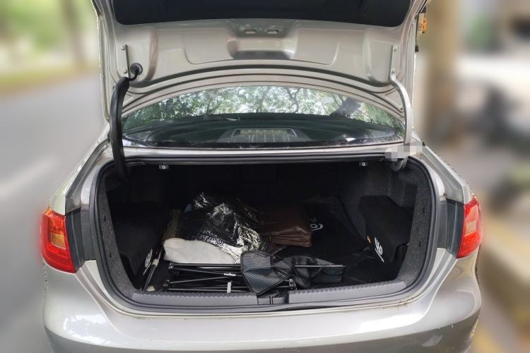 Used Volkswagen Sagitar 2012 1.4TSI Automatic Fashion Edition Trunk