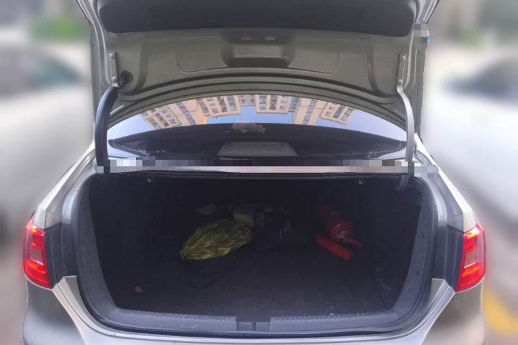 Used Volkswagen Sagitar 2012 1.6L Automatic Comfort Edition Trunk