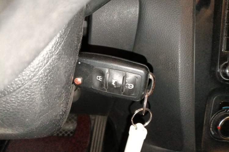 Used Volkswagen Sagitar 2012 1.4TSI Automatic Fashion Edition Vehicle Key