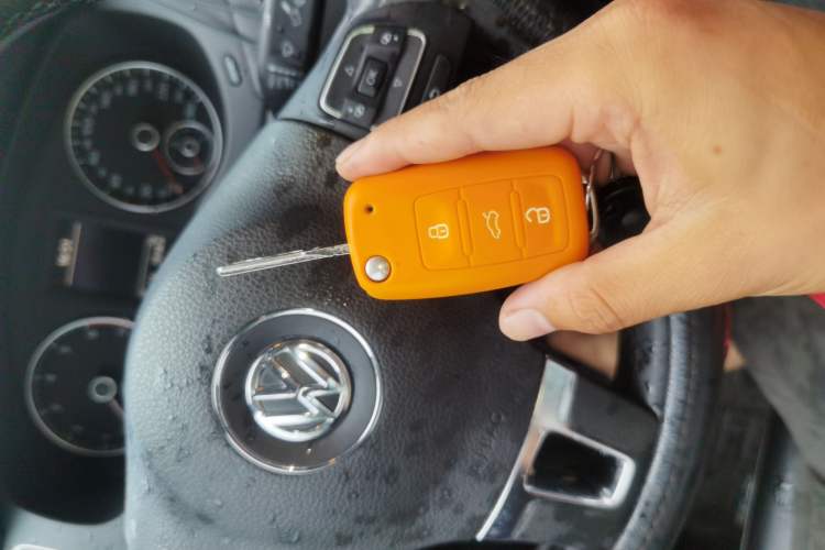 Used Volkswagen Sagitar 2012 1.4TSI Automatic Luxury Edition Vehicle Key