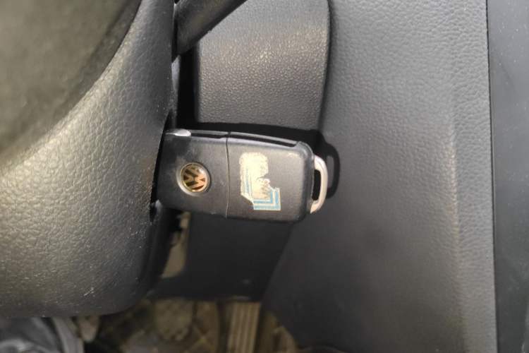 Used Volkswagen Sagitar 2012 1.6L Manual Comfort Model Vehicle Key