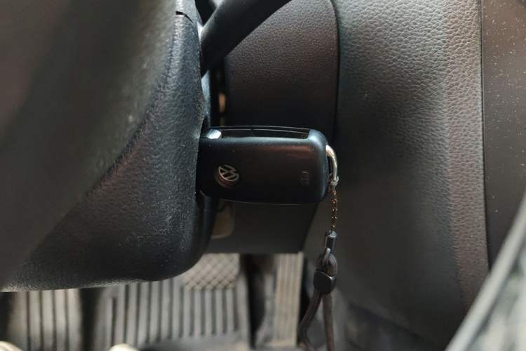 Used Volkswagen Sagitar 2012 1.4TSI Automatic Luxury Edition Vehicle Key