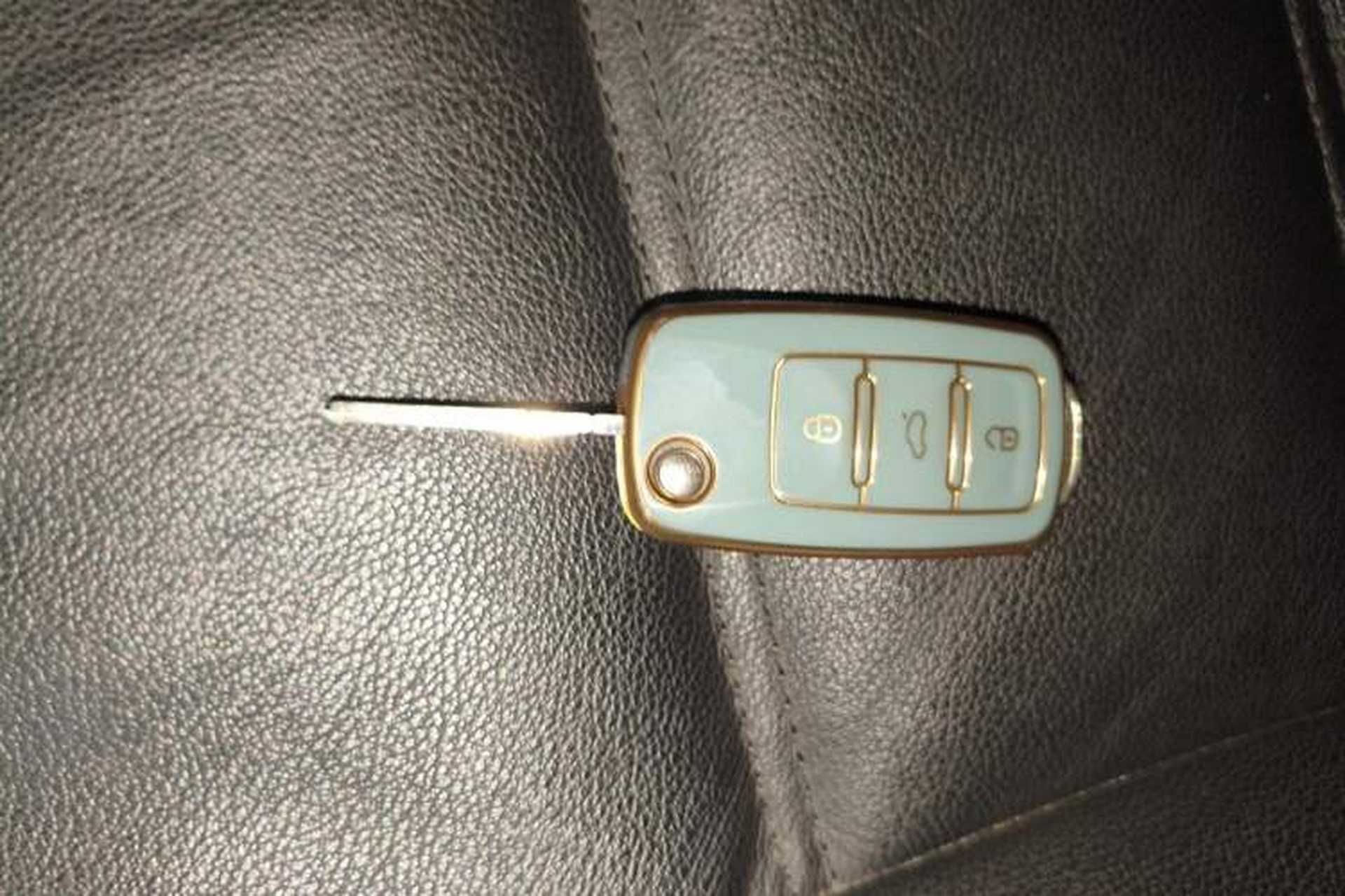 Used Volkswagen Sagitar 2012 1.6L Manual Comfort Model Vehicle Key