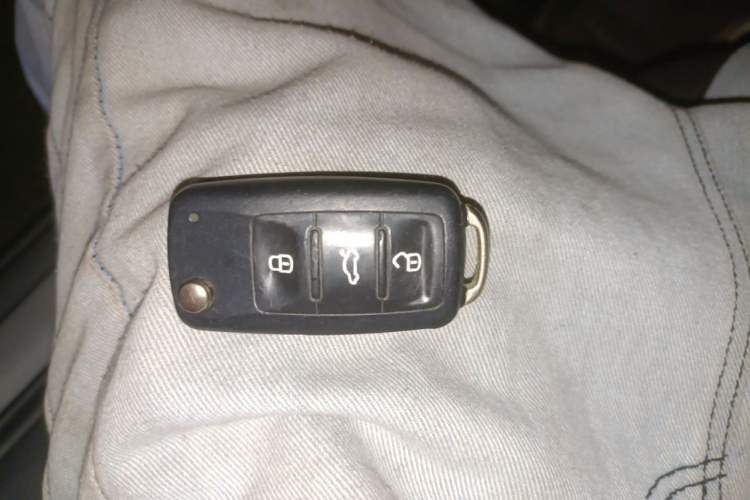 Used Volkswagen Sagitar 2012 1.4TSI Automatic Fashion Edition Vehicle Key