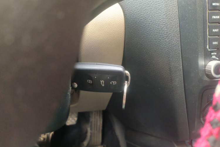 Used Volkswagen Sagitar 2012 1.6L Manual Comfort Model Vehicle Key