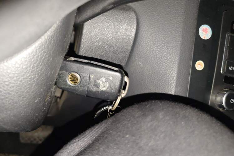 Used Volkswagen Sagitar 2012 1.6L Automatic Comfort Edition Vehicle Key