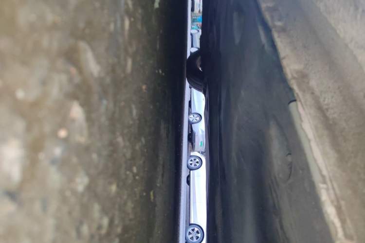 Used Volkswagen Sagitar 2012 1.6L Automatic Comfort Edition Chassis Front Right