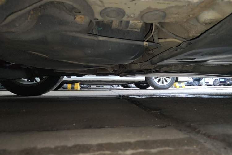 Used Volkswagen Sagitar 2012 1.6L Manual Comfort Model Chassis Rear Right