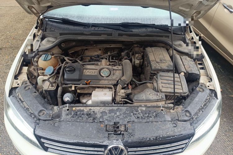 Used Volkswagen Sagitar 2012 1.4TSI Automatic Luxury Edition Engine Bay