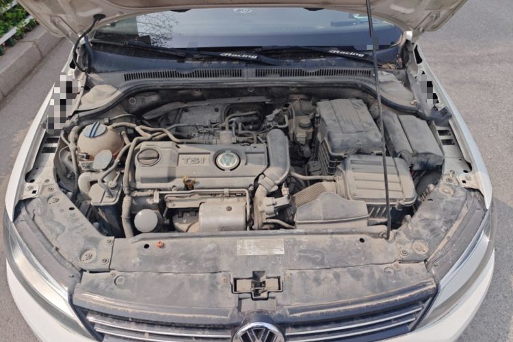 Used Volkswagen Sagitar 2012 1.4TSI Automatic Luxury Edition Engine Bay