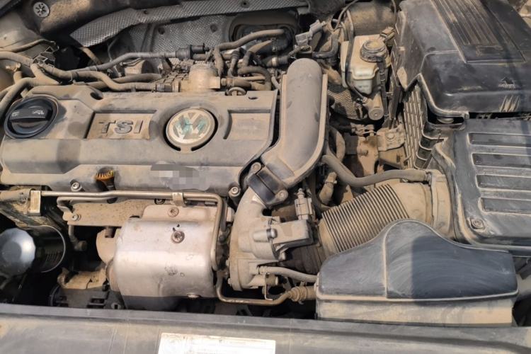 Used Volkswagen Sagitar 2012 1.4TSI Automatic Fashion Edition Engine Bay