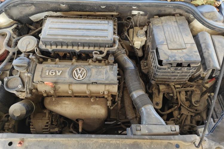 Used Volkswagen Sagitar 2012 1.6L Automatic Comfort Edition Engine Bay
