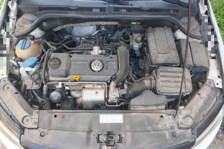 Used Volkswagen Sagitar 2012 1.4TSI Automatic Flagship Edition Engine Bay
