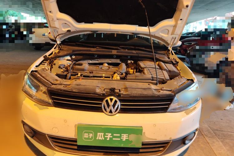 Used Volkswagen Sagitar 2012 1.4TSI Automatic Luxury Edition Engine Bay