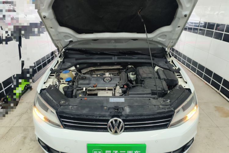 Used Volkswagen Sagitar 2012 1.4TSI Automatic Luxury Edition Engine Bay