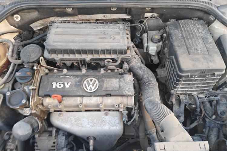 Used Volkswagen Sagitar 2012 1.6L Automatic Comfort Edition Engine Bay