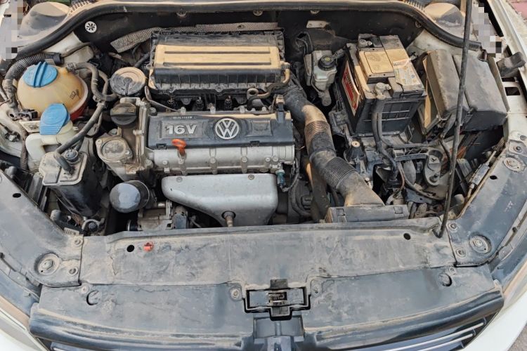 Used Volkswagen Sagitar 2012 1.6L Manual Comfort Model Engine Bay