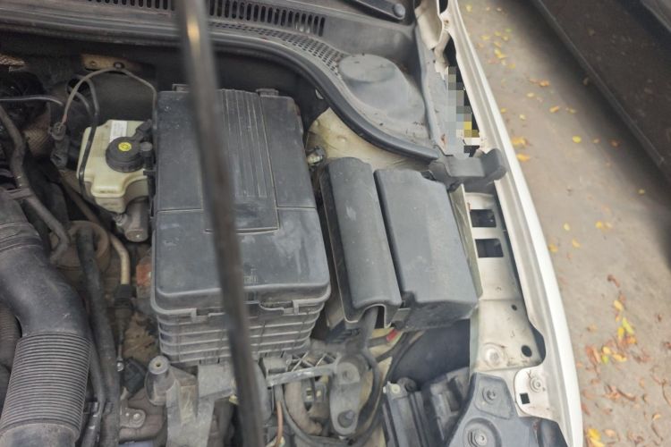 Used Volkswagen Sagitar 2012 1.6L Automatic Comfort Edition Engine Bay Left