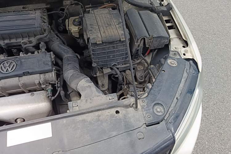 Used Volkswagen Sagitar 2012 1.6L Automatic Comfort Edition Engine Bay Left