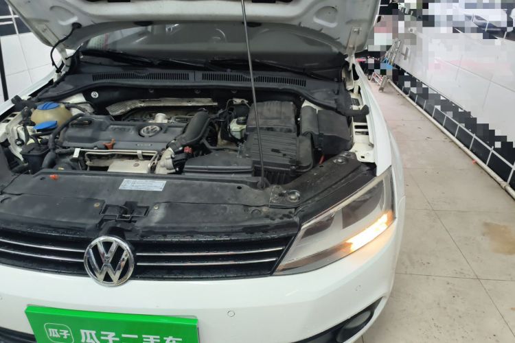 Used Volkswagen Sagitar 2012 1.4TSI Automatic Luxury Edition Engine Bay Left