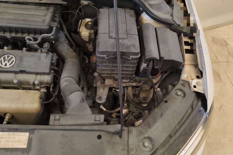 Used Volkswagen Sagitar 2012 1.6L Automatic Comfort Edition Engine Bay Left