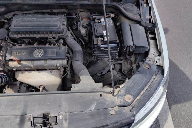 Used Volkswagen Sagitar 2012 1.6L Automatic Comfort Edition Engine Bay Left