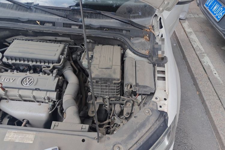 Used Volkswagen Sagitar 2012 1.6L Automatic Comfort Edition Engine Bay Left