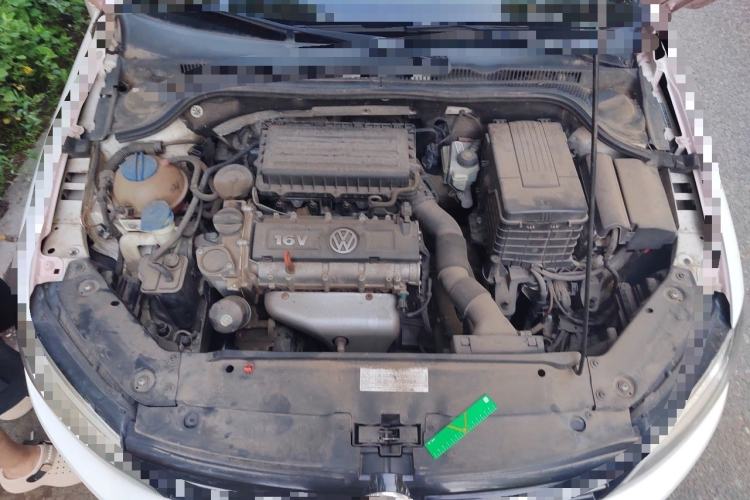 Used Volkswagen Sagitar 2012 1.6L Automatic Comfort Edition Engine Bay
