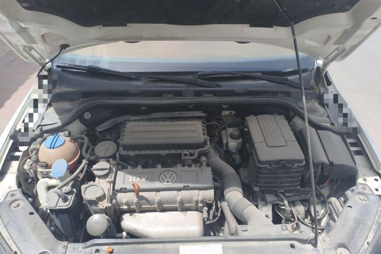 Used Volkswagen Sagitar 2012 1.6L Automatic Comfort Edition Engine Bay