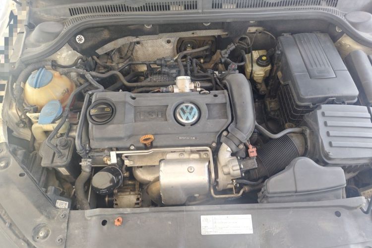 Used Volkswagen Sagitar 2012 1.4TSI Automatic Luxury Edition Engine Bay
