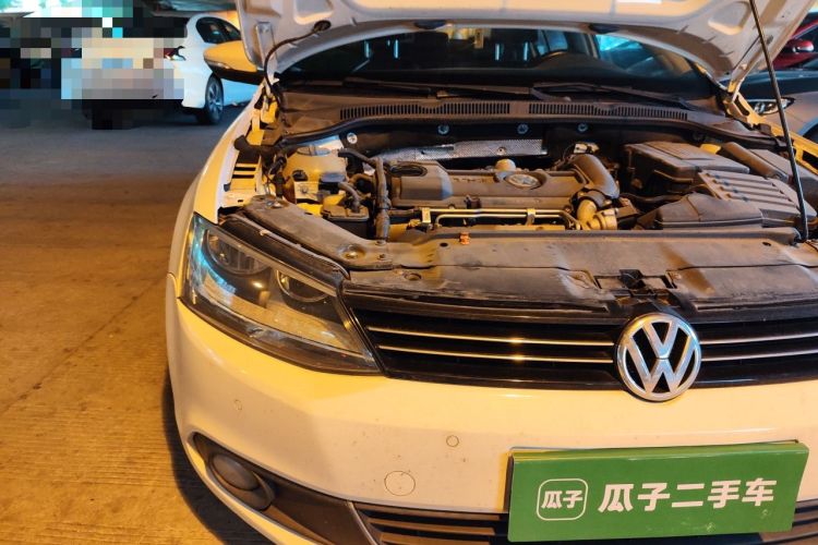 Used Volkswagen Sagitar 2012 1.4TSI Automatic Luxury Edition Engine Bay Right