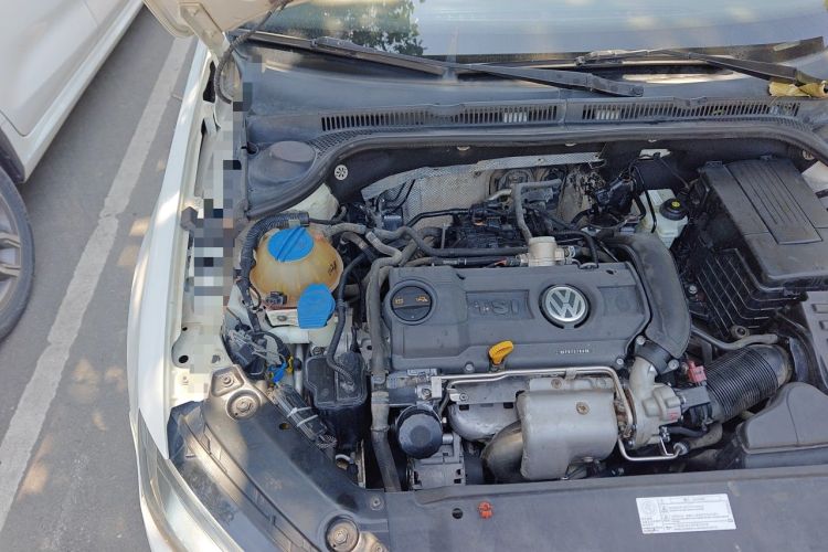 Used Volkswagen Sagitar 2012 1.4TSI Automatic Fashion Edition Engine Bay Right
