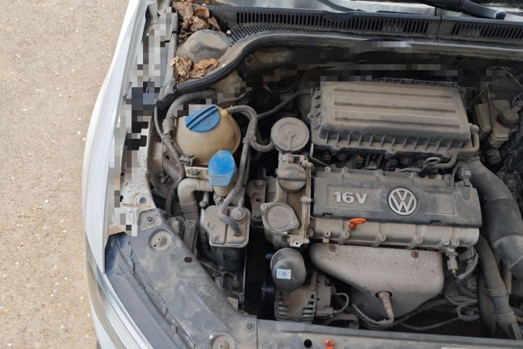 Used Volkswagen Sagitar 2012 1.6L Automatic Comfort Edition Engine Bay Right