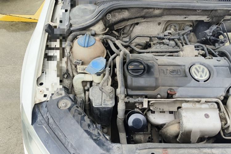 Used Volkswagen Sagitar 2012 1.4TSI Automatic Fashion Edition Engine Bay Right