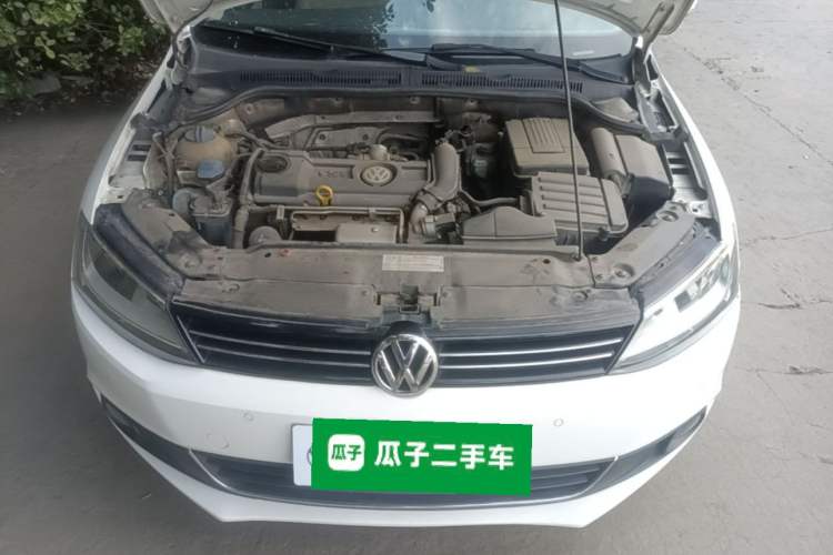 Used Volkswagen Sagitar 2012 1.4TSI Automatic Luxury Edition Engine Bay