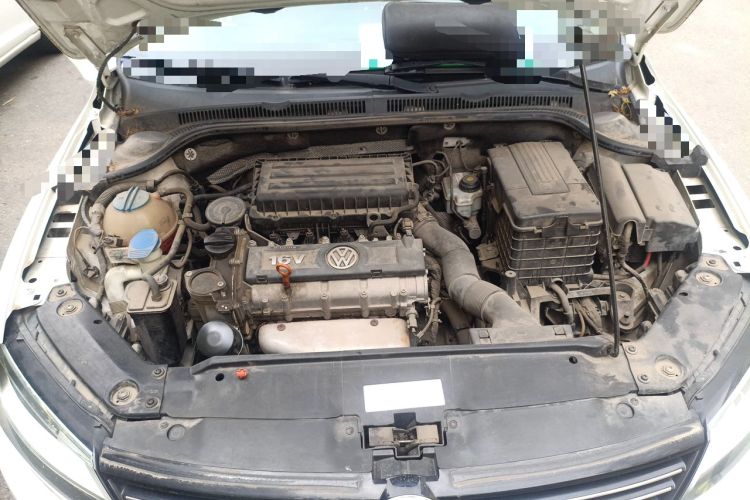 Used Volkswagen Sagitar 2012 1.6L Automatic Comfort Edition Engine Bay