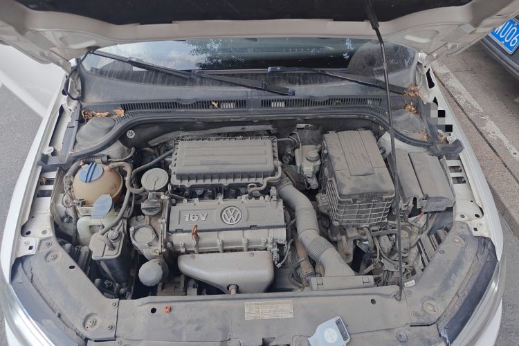 Used Volkswagen Sagitar 2012 1.6L Automatic Comfort Edition Engine Bay