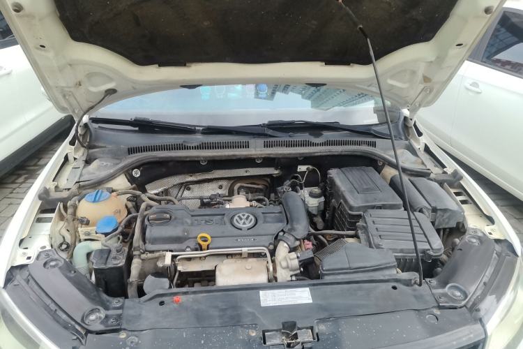 Used Volkswagen Sagitar 2012 1.4TSI Automatic Luxury Edition Engine Bay