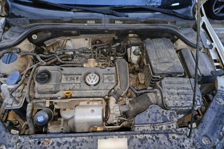 Used Volkswagen Sagitar 2012 1.4TSI Automatic Luxury Edition Engine Bay