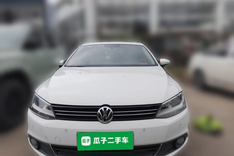 Used Volkswagen Sagitar 2012 1.4TSI Automatic Luxury Edition Front