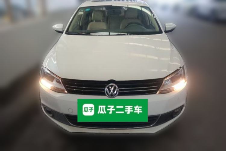 Used Volkswagen Sagitar 2012 1.4TSI Automatic Luxury Edition Front