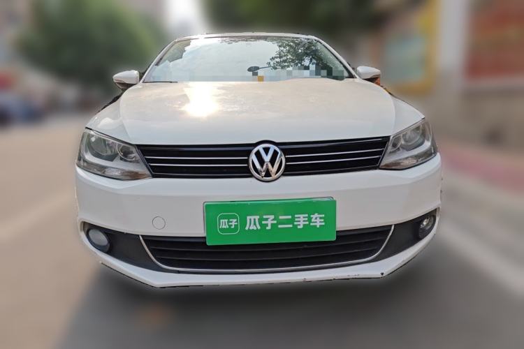 Used Volkswagen Sagitar 2012 1.6L Manual Comfort Model Front