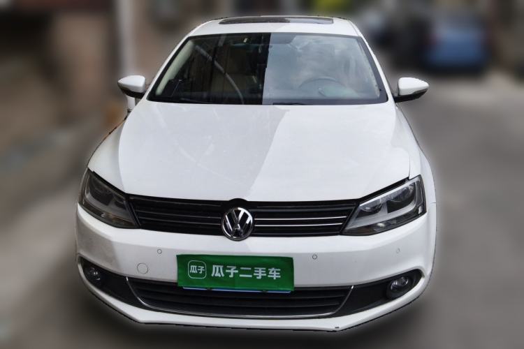 Used Volkswagen Sagitar 2012 1.4TSI Manual Luxury Model Front