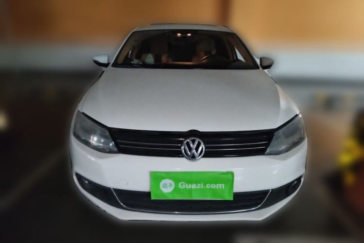 Used Volkswagen Sagitar 2012 1.6L Manual Comfort Model Front