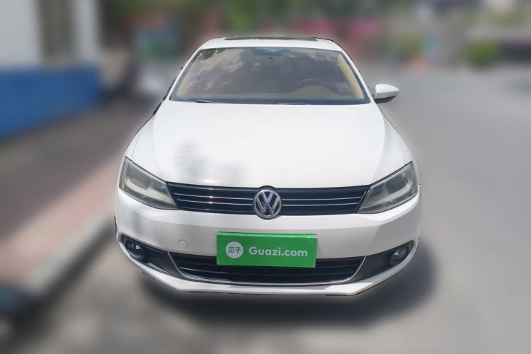Used Volkswagen Sagitar 2012 1.6L Automatic Comfort Edition Front