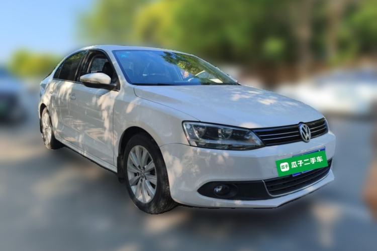 Used Volkswagen Sagitar 2012 1.6L Automatic Comfort Edition Front Right 45 Deg