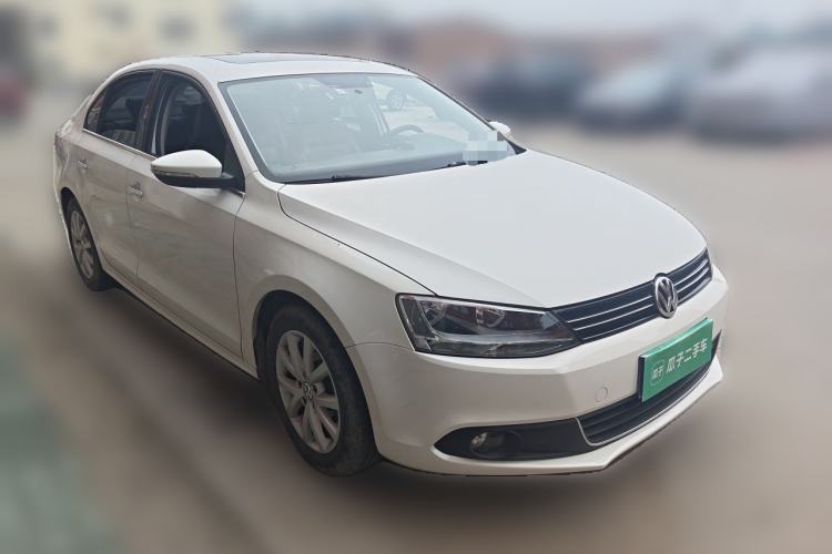 Used Volkswagen Sagitar 2012 1.6L Automatic Comfort Edition Front Right 45 Deg