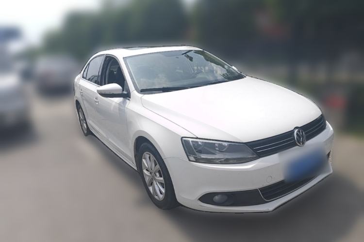 Used Volkswagen Sagitar 2012 1.6L Automatic Comfort Edition Front Right 45 Deg