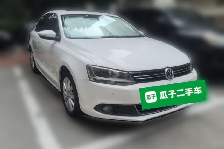 Used Volkswagen Sagitar 2012 1.4TSI Automatic Luxury Edition Front Right 45 Deg